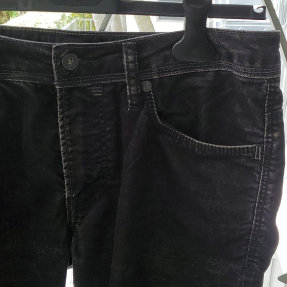 Jeans - Picture 2 of 5